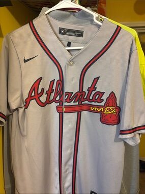 Nike Gray Atlanta Braves Button-Up Baseball Jersey with Red/Navy Trim